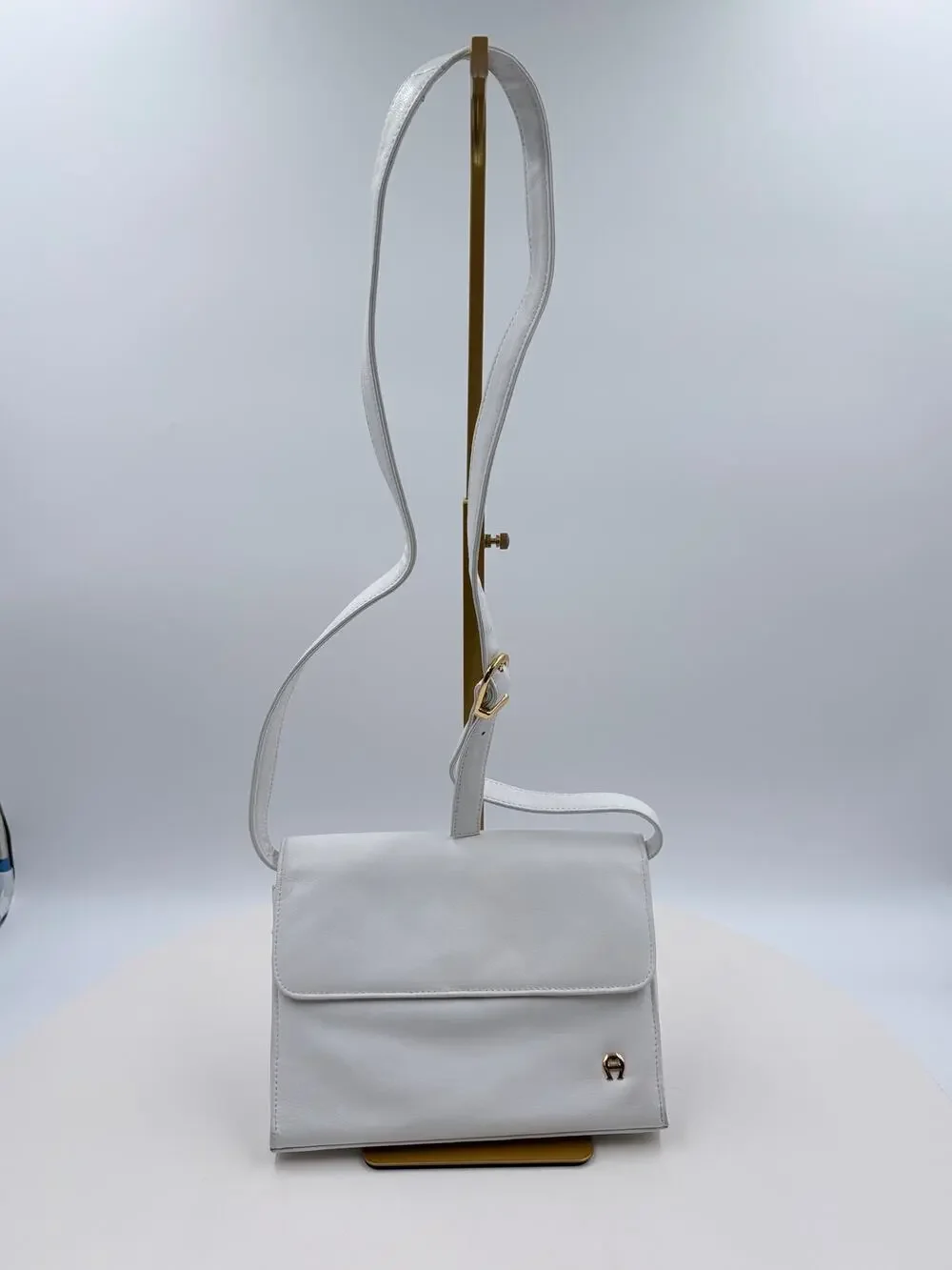 Ettienne white crossbody with wallet, makeup purse, detachable key ring and more